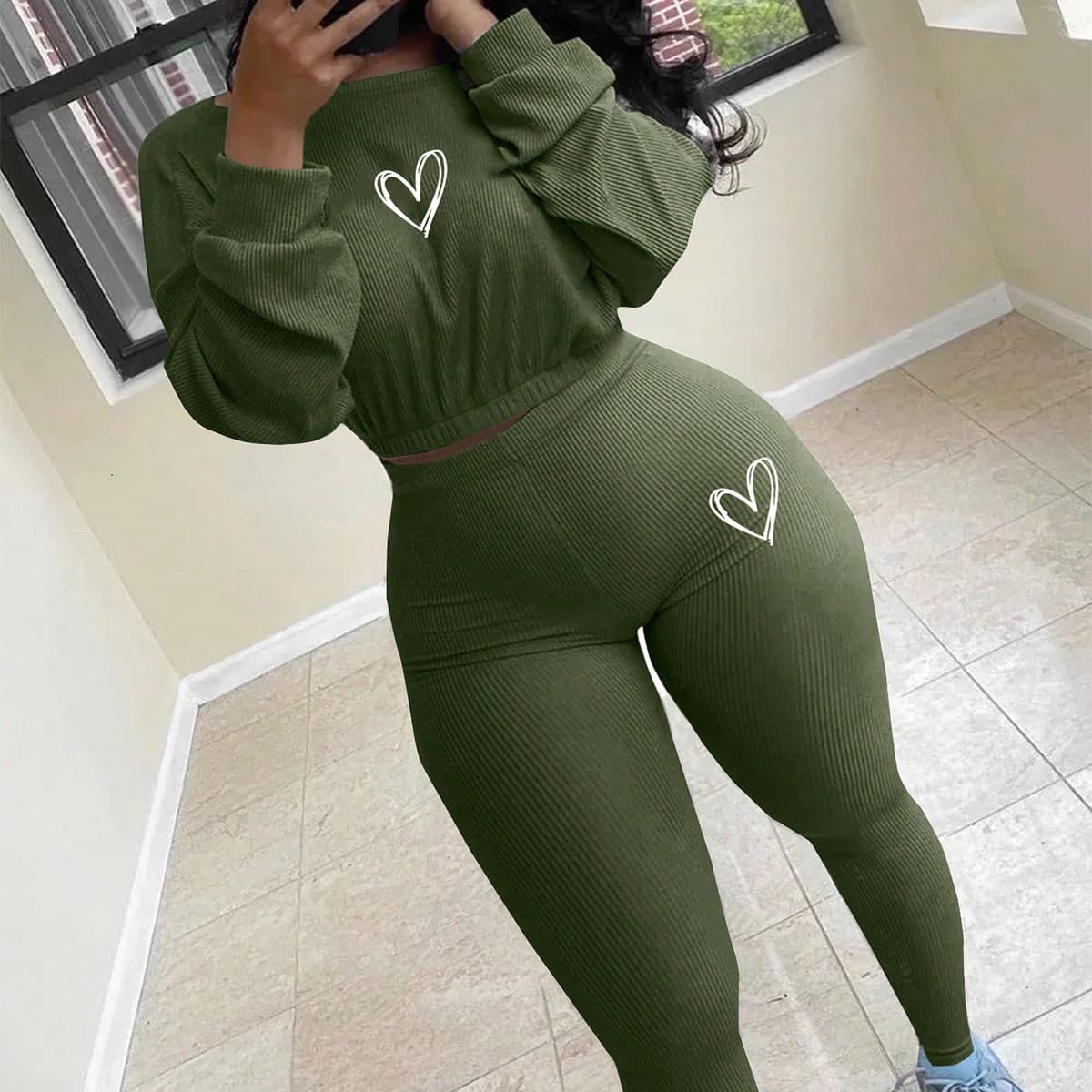 Ensemble de deux piÃ¨ces, haut raccourci et leggings pour femmes, imprimÃ© de cÅ“ur damour, dÃ©contractÃ© pour le printemps et lautomne