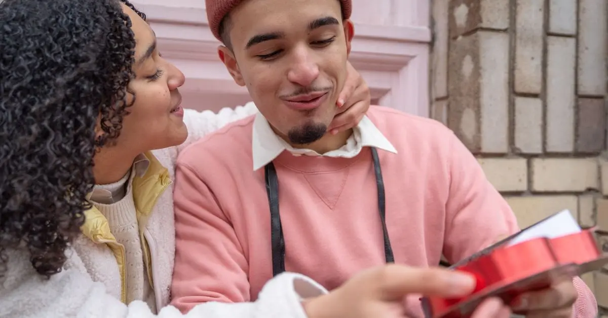 Les 10 Symboles d'Amour à Connaître pour Élever Votre Relation