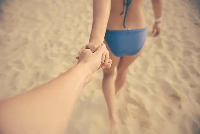 Les 10 gestes d'amour intemporels pour toucher le cœur