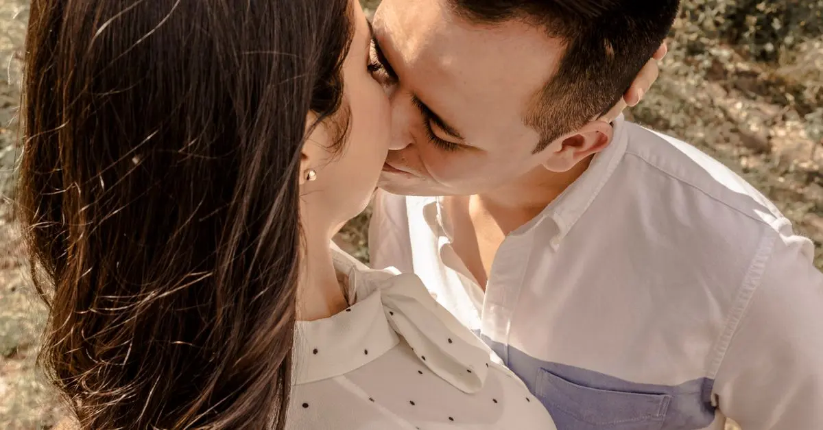 Comment les gestes d'amour renforcent votre relation au quotidien