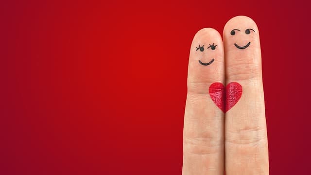 Les 10 Symboles de l'Amour à Connaître pour Votre Relation