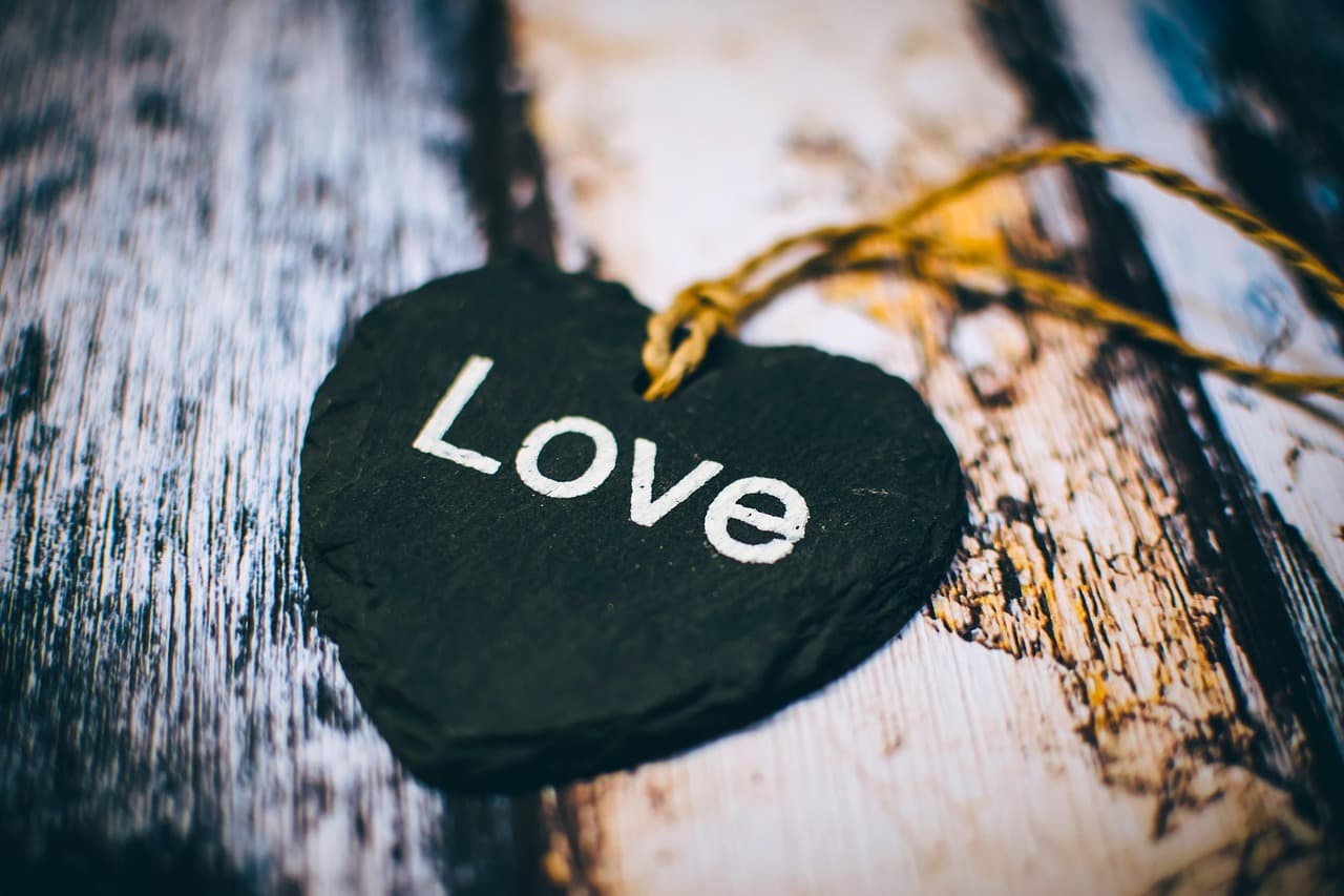 Les Symboles de l'Amour : Comprendre Leur Puissance Émotionnelle