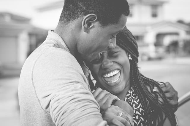 Les Rituels d'Amour à Adopter pour Renforcer Votre Relation