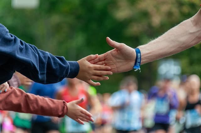 Les 10 gestes romantiques pour faire chavirer les cœurs